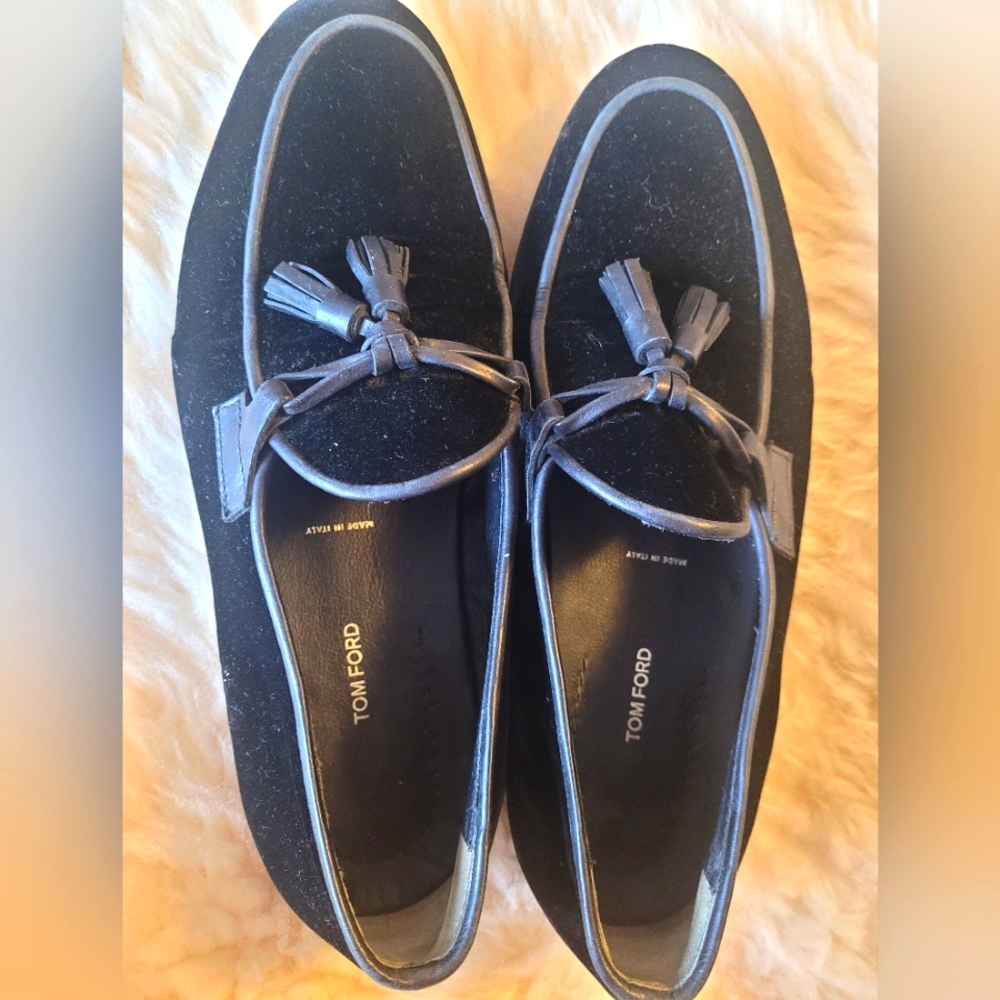 Tom Ford velvet flats with tassels 6T / 7
